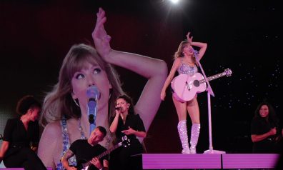 Taylor_Swift_The_Eras_Tour_Lover_Set